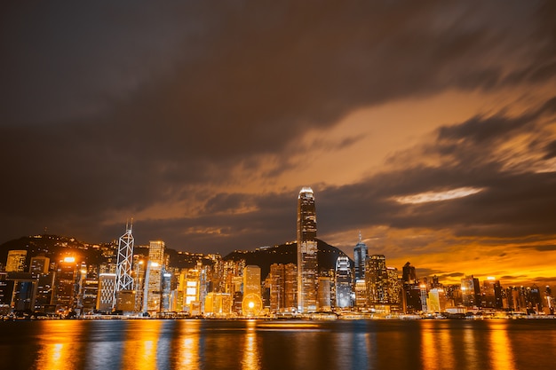 Stunning Hong Kong Cityscape with Beautiful Architecture – Free Download