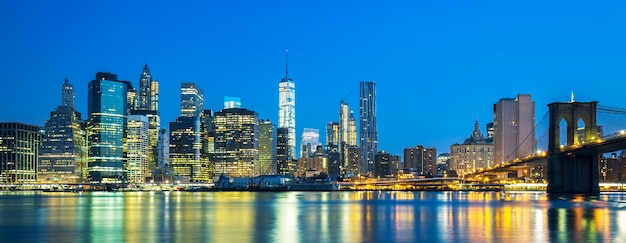 Stunning Panoramic View of Manhattan Midtown at Dusk – Free Download