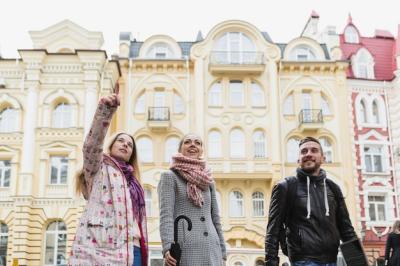 Friends Enjoying Sightseeing in an Old Town – Free Stock Photo, Download for Free