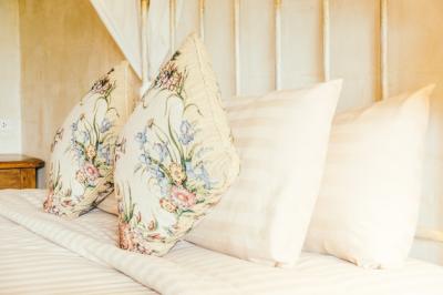 Pillow on Bed – Free Stock Photo for Download