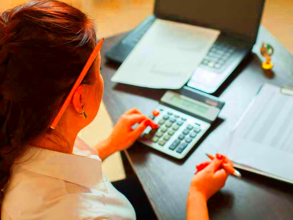 Freelance Bookkeeper Salary Guide 2023  Side Gig Accelerator