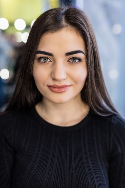 Professional Beauty Studio Makeup by Renowned Artist – Free Download