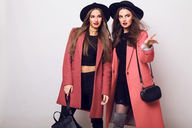 Fashionable Young Women in Casual Spring Attire – Free Stock Photo, Download for Free