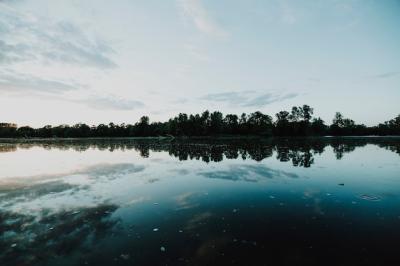 Scenic Lake Landscape Surrounded by Majestic Mountains – Free Stock Photo, Download for Free