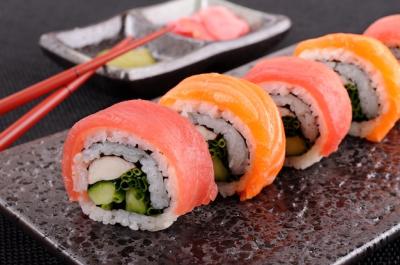 Tuna Sushi Roll with Chopsticks – Free Stock Photo for Download