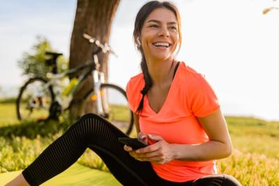 Beautiful Woman Doing Sports in the Morning at the Park – Free Stock Photo for Download