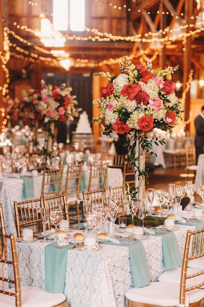 Stunning Yellow Light Garlands Over Beautifully Decorated Dinner Tables – Free Download