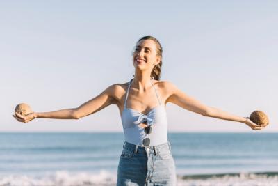 Exercise with Coconuts: Free Stock Photo for Download