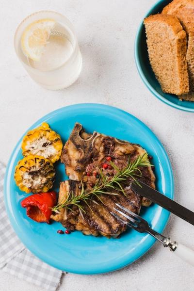 Delicious Steak on Plate with Vegetables and Drink – Free Stock Photo for Download