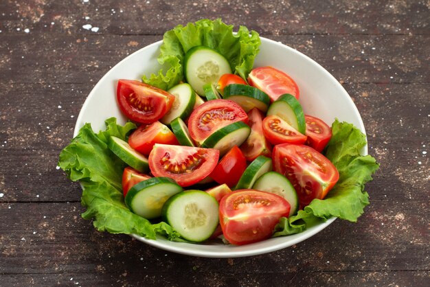 Fresh Lunch Salad with Sliced Tomatoes and Cucumbers – Free Download