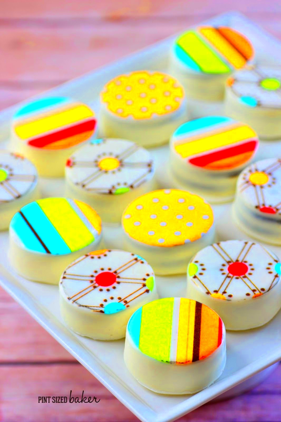 How to Add Edible Images to Oreos  Pint Sized Baker