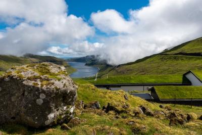 Explore the Beauty of Mjorkadalur Green Valley in the Faroe Islands – Free Download