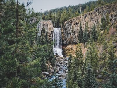 Tumalo Falls: Stunning Waterfall in Oregon, USA – Free to Download