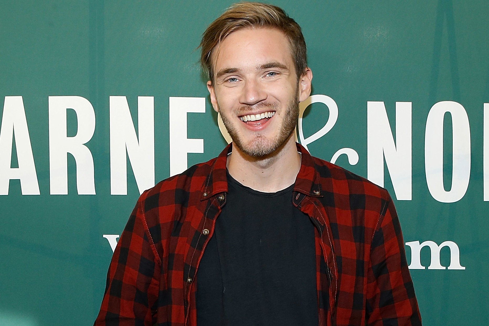 PewDiePies Net Worth Journey of This Youtuber From Bottom To Top 