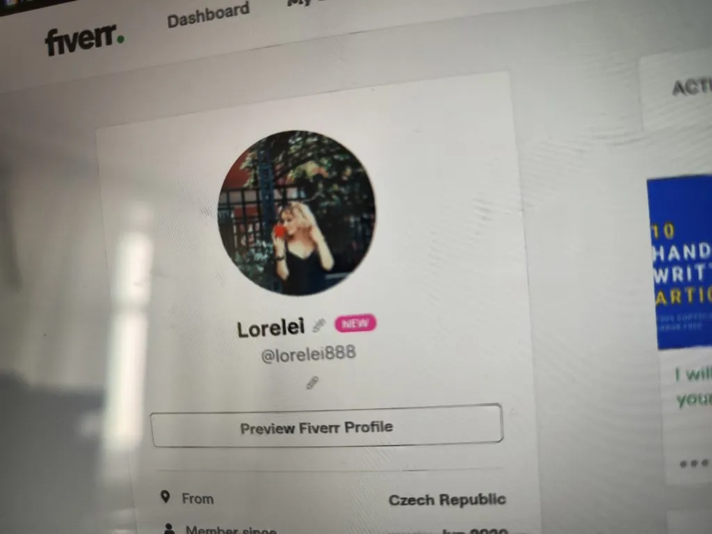 How Long Can a Fiverr Profile Description Be?