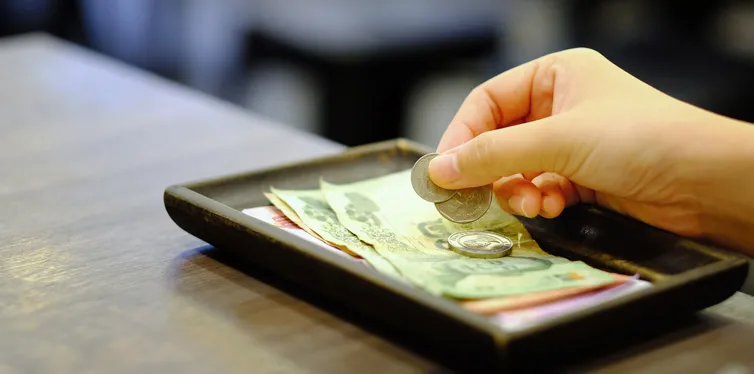 Every Rule You Need To Know About Tipping  Gear Hungry