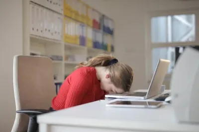 How to Hire a Freelancer on Fiverr