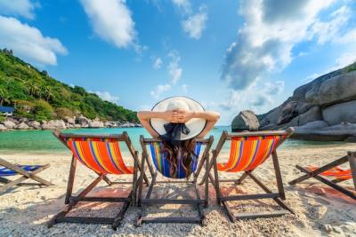 Woman Relaxing on a Tropical Beach at Koh Nangyuan Island – Free Stock Photo Download