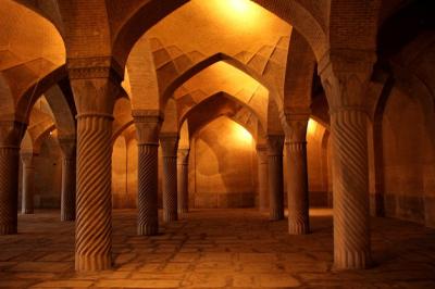 Explore the Wonders of Iran – Free Stock Photos Available for Download