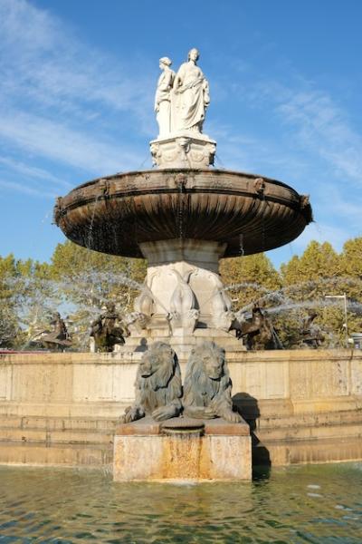 Fountain Rotonde at Cours Mirabeau Market Street in Aix-en-Provence, France – Free Stock Photo for Download