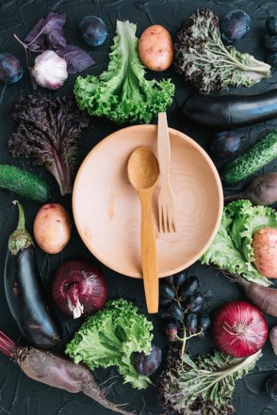 Owl with Spoon and Fork Surrounded by Vegetables – Free Stock Photo for Download