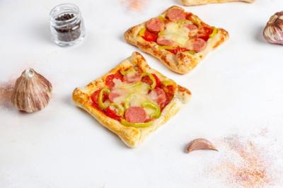 Puff Pastry Mini Pizzas with Sausages – Free Download