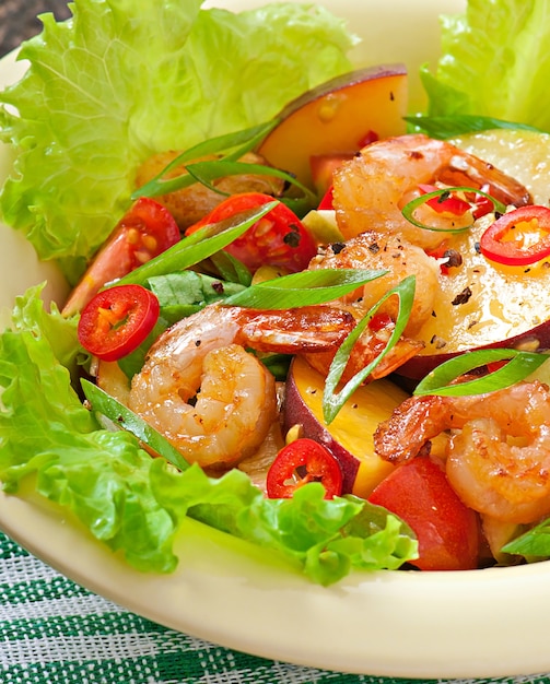 Shrimp Salad with Peaches, Tomato, Avocado, and Lettuce – Free Stock Photo for Download