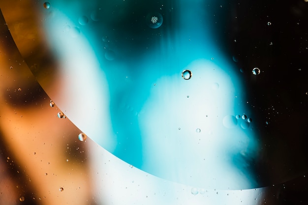 Gradient Colour Abstraction with Transparent Fluid Bubbles – Free Stock Photo for Download