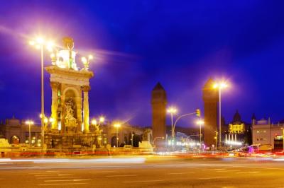 Stunning Night View of Plaza de Espana – Free Stock Photo for Download