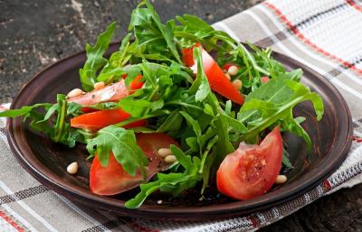 Fresh Salad with Arugula, Tomatoes, and Pine Nuts – Free Stock Photo, Download for Free