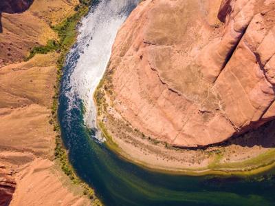 Aerial View of the Famous Horseshoe Bend in Southwest USA – Free Download