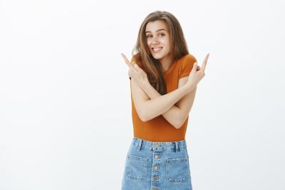 Beautiful Blond Girl Looking Confused and Indecisive â Free Stock Photo for Download