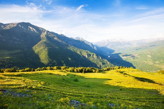 Stunning Mountain Pass Landscapes in Aragon – Free Stock Photo for Download