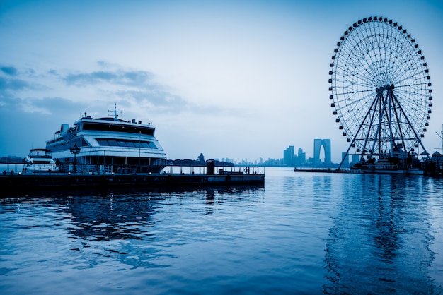 Urban Skyline and Modern Buildings: Free Stock Photos for Download