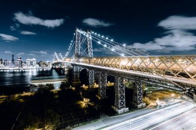 Stunning Night Photography of Queensboro Bridge in New York City – Free Download