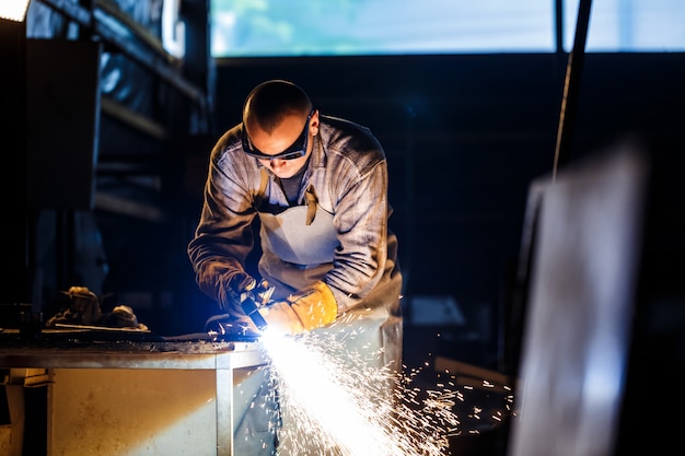 Cutting Metal with Plasma Equipment – Free Stock Photos for Download