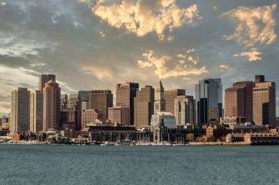 LoPresti Park in Boston at Sunset Under a Cloudy Sky – Free Stock Photo for Download