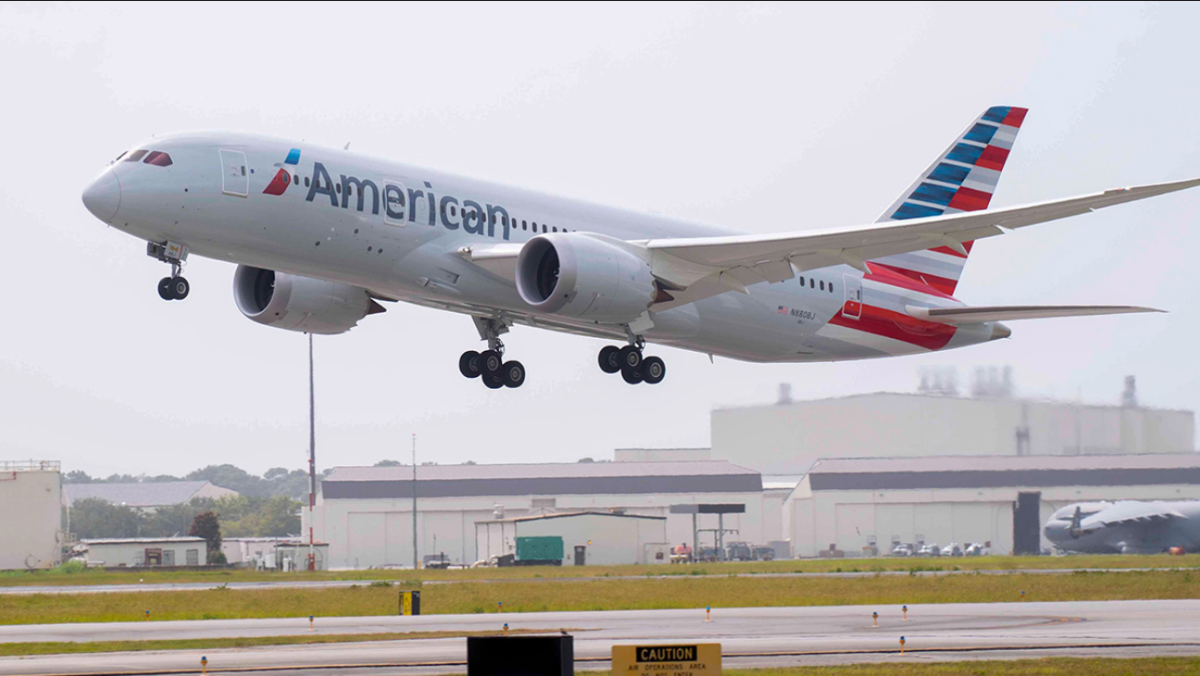 How Do I Book a Flight with American Airlines Online?