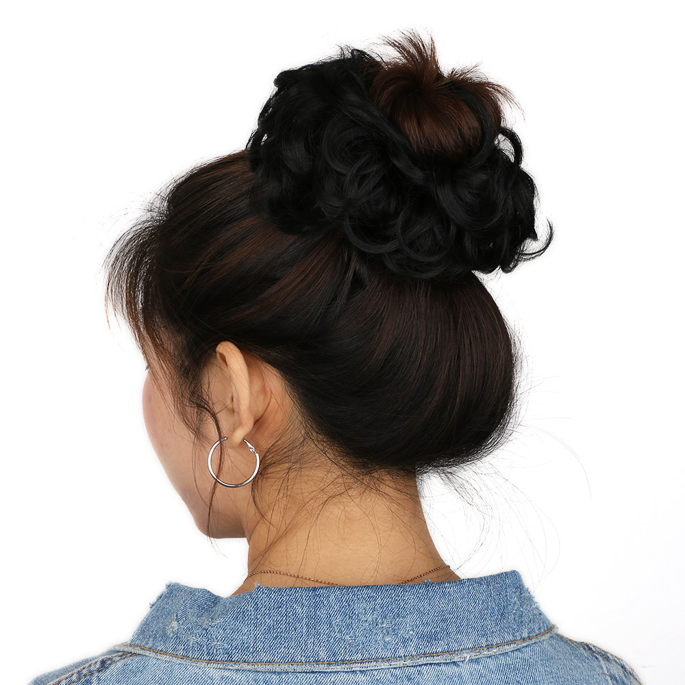 Messy Bun With Scrunchie Vsco  How To Do A Vsco Messy Bun With Short 