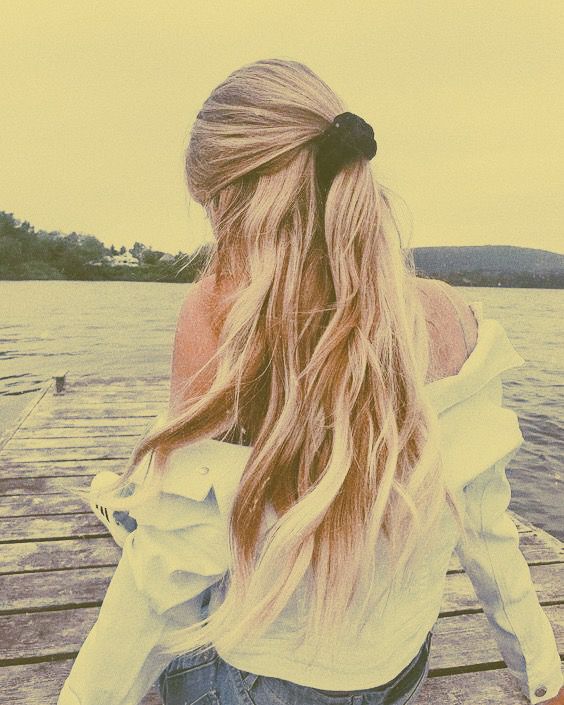 How to Create a Messy Bun in VSCO Style