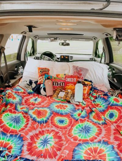 How to Make a VSCO Sleepover Memorable and Fun