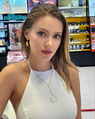 I Will Build AI Influencer Model for Social Media, Insta, Fanvue, AI OnlyFans, Flux LoRA AI Model