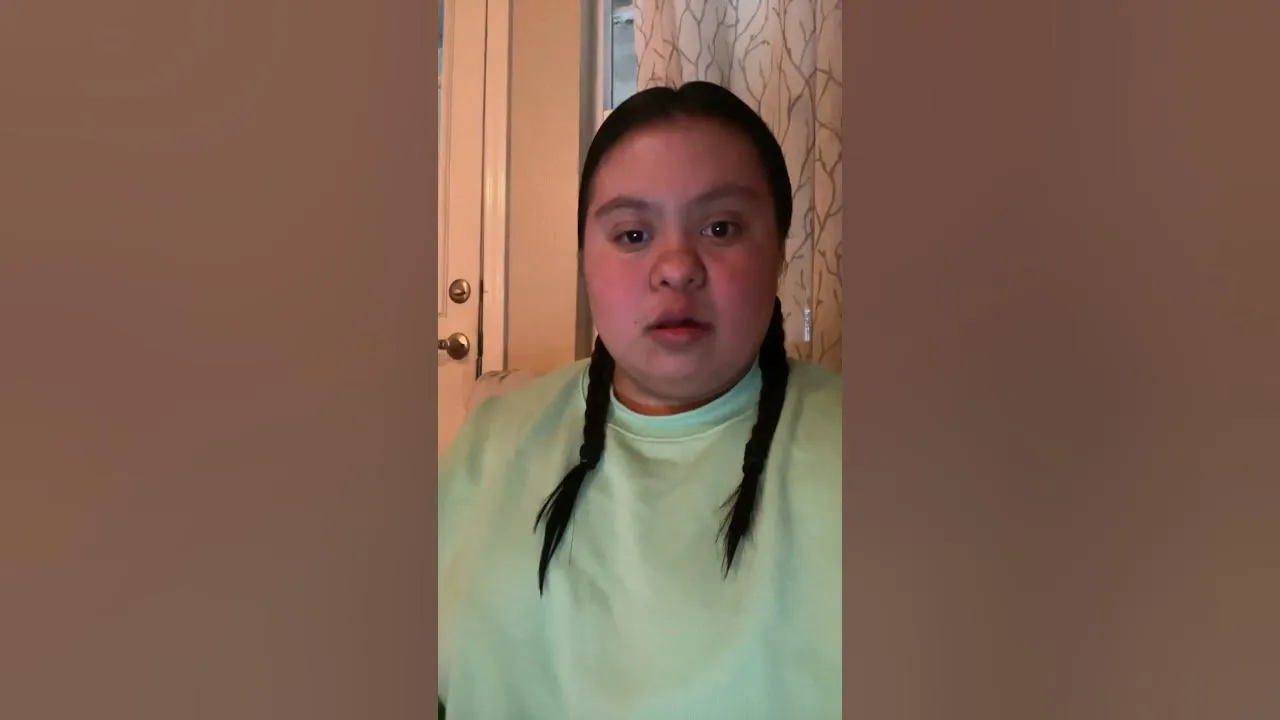 Discovering the Age of Pretty.mia08 on YouTube