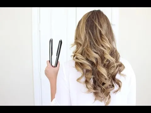 How to Curl Your Hair with a Flat Iron for Perfect Waves