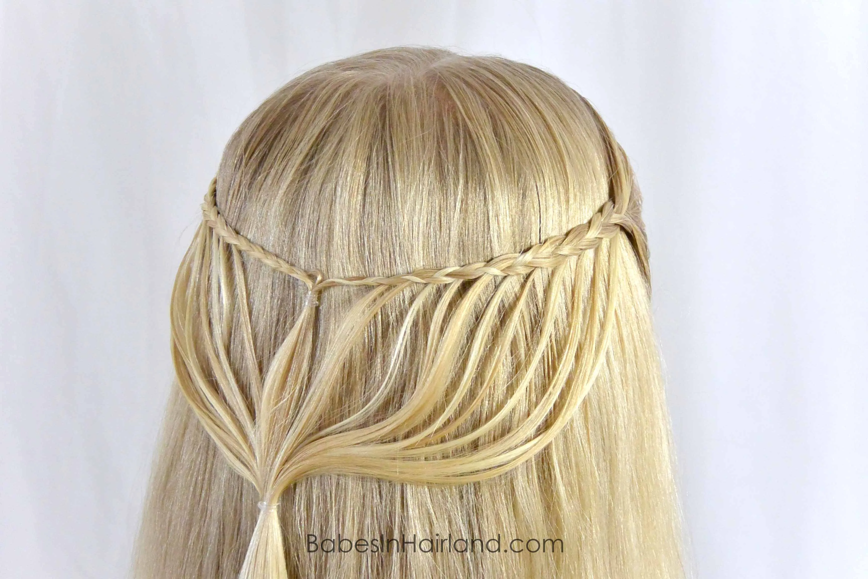 Creative Hairstyling Tutorial for Making a Feather Braid