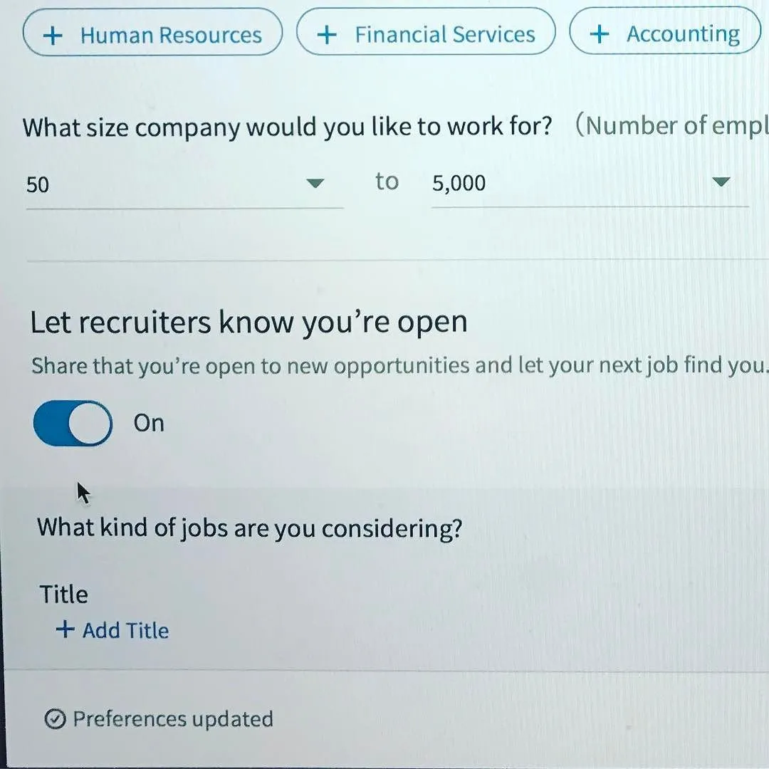 Can Recruiters See If You Viewed a Job on LinkedIn