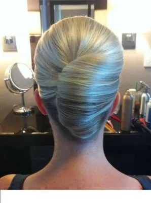 Creating the Perfect French Roll Hairstyle on Dailymotion