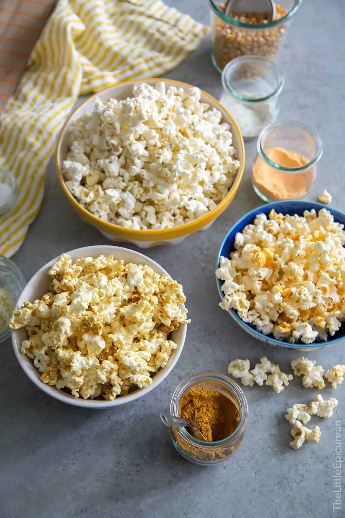 How to Make Popcorn in a Microwave