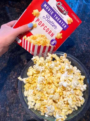 How to Make Popcorn in a Microwave