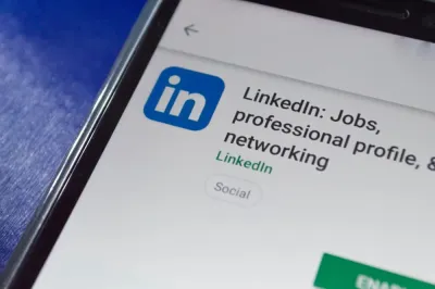 Is LinkedIn Easy Apply Worth Using for Job Seekers
